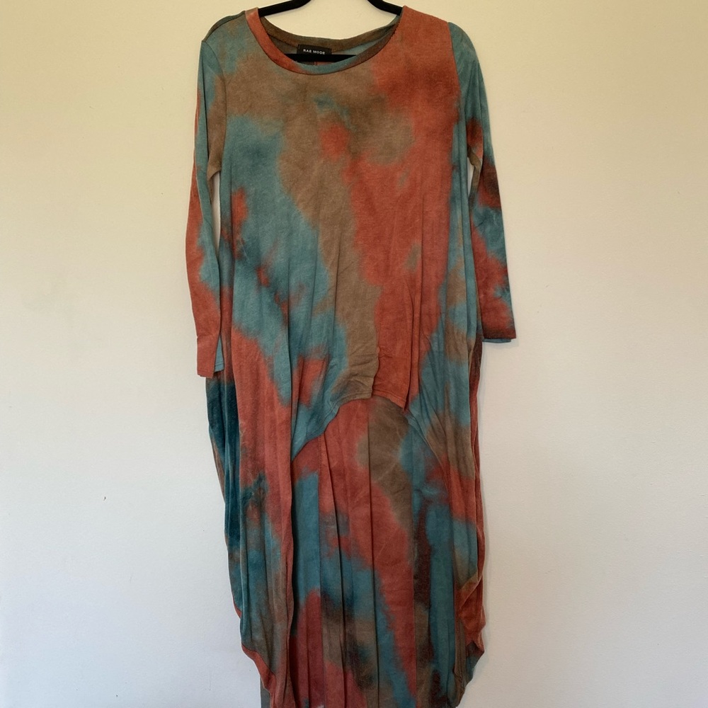 Long sleeve flowy top!